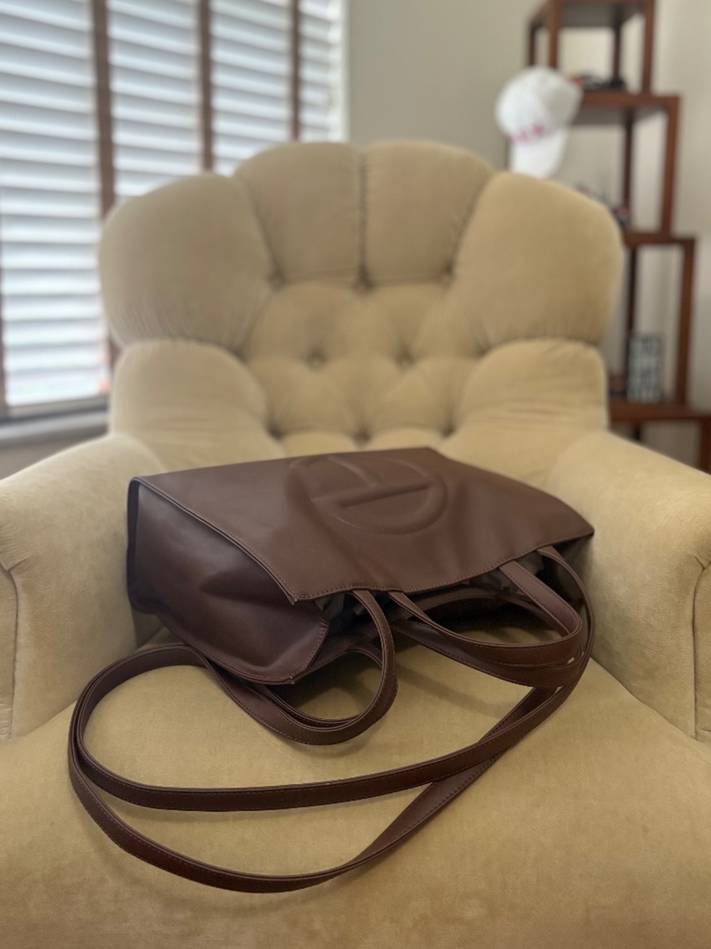 Auth TELFAR Iconic UNISEX Medium Vegan Leather Chocolate Tote Bag - Picture 3 of 6